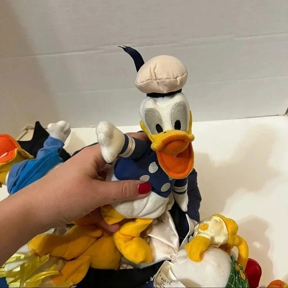 Disney Store 65th Anniversary Donald Duck Bean Bag Hat Plush Set - Picture 5 of 11